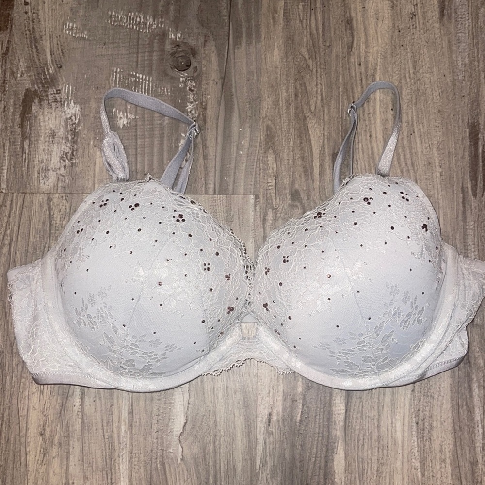 Victoria’s Secret Dream Angels Push Up Lace Bra with Rhinestones